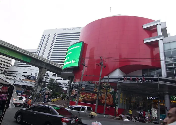 Sky 2 酒店 2*