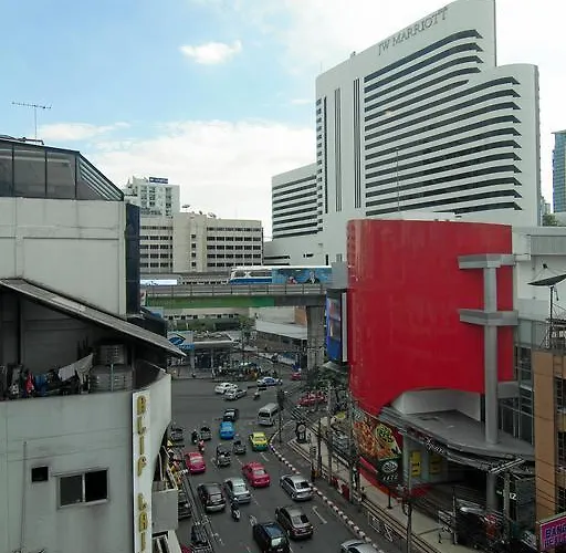 Sky 2 酒店 曼谷