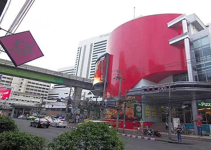 Sky 2 酒店 曼谷