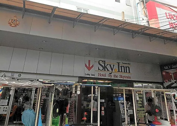 Sky 2 酒店 2*